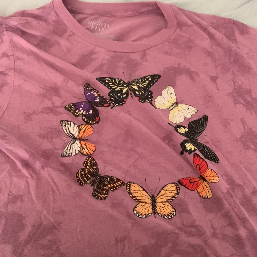 Purple T-shirts with beautiful butterflies, size XL